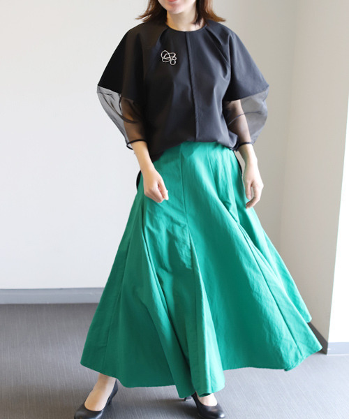 REAL CUBE（リアルキューブ）の「ランタンスリーブシアー切替えブラウス（シャツ/ブラウス・レディース・ブラック/ベージュ/オリーブ・M）」の8枚目の写真