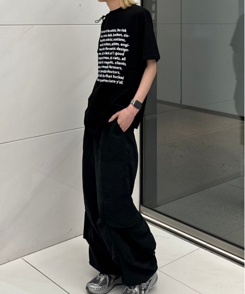 Chikashitsu +（チカシツプラス）の「【Chikashitsu +】logo lettering t-shirt / 【チカシツプラス】ロゴレタリングプリント半袖Tシャツ（Tシャツ/カットソー・メンズ・ホワイト/ブラック・ONE SIZE）」の7枚目の写真