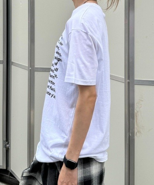 Chikashitsu +（チカシツプラス）の「【Chikashitsu +】logo lettering t-shirt / 【チカシツプラス】ロゴレタリングプリント半袖Tシャツ（Tシャツ/カットソー・メンズ・ホワイト/ブラック・ONE SIZE）」の15枚目の写真