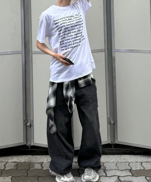 Chikashitsu +（チカシツプラス）の「【Chikashitsu +】logo lettering t-shirt / 【チカシツプラス】ロゴレタリングプリント半袖Tシャツ（Tシャツ/カットソー・メンズ・ホワイト/ブラック・ONE SIZE）」の13枚目の写真