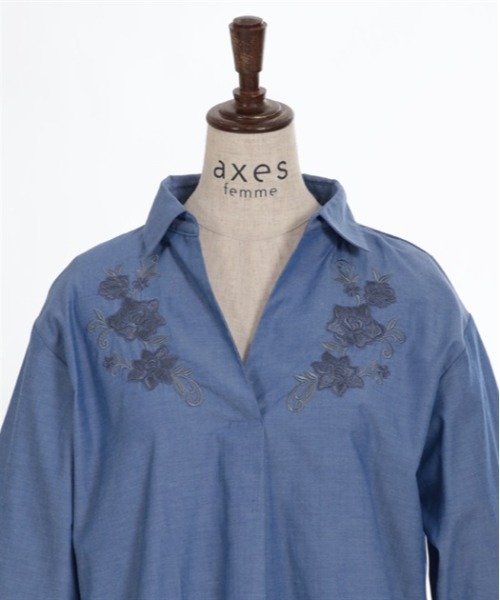 axes femme（アクシーズファム）の「花刺繍入スキッパーシャツ（シャツ/ブラウス・レディース・ホワイト/ブラック/ブルー・FREE）」の7枚目の写真