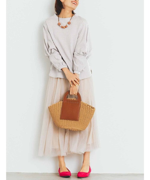 Live in comfort（リブインコンフォート）の「リブ　イン　コンフォート　ツイストデザインが華やかな着映えサッカーカットソートップス（Tシャツ/カットソー・レディース・ベージュ/ネイビー/レッド・MEDIUM/LARGE/X-LARGE）」の4枚目の写真