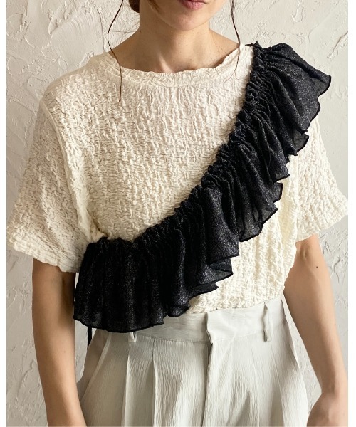 She's Closet（シーズクローゼット）の「ボリュームラメシアー付けフリル/つけ襟/ビスチェ【マルチウェイ】（付け襟・レディース・ホワイト/ブラック/アイボリー/サンドベージュ/ホワイト系その他/ブラック×シルバー/ブラック×ゴールド・FREE）」の11枚目の写真