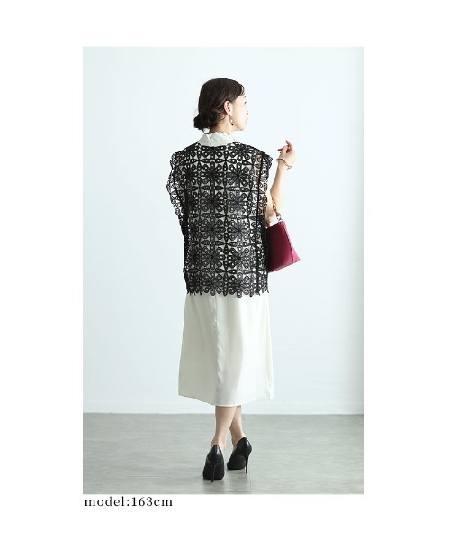 Sawa a la mode(サワアラモード)の「花レーストップス(Tシャツ/カットソー・レディース・ブラック/ホワイト・FREE)」の11枚目の写真