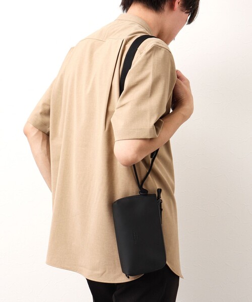 UCON ACROBATICS（ユーコンアクロバティックス）の「【UCON ACROBATICS/ユーコン・アクロバティックス】Otis Mini Shoulder Lotus（ショルダーバッグ・メンズ・ブラック/アイボリー/ラベンダー・FREE）」の2枚目の写真