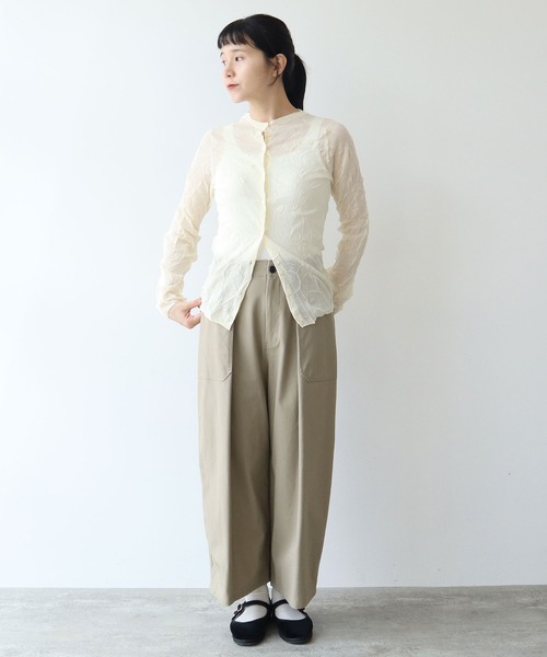 yuni(ユニ )の「コットンポリエステル キャッチワッシャー カーディガン 1701KN015242(カーディガン/ボレロ・レディース・グリーン/イエロー/ブラック・FREE)」の4枚目の写真