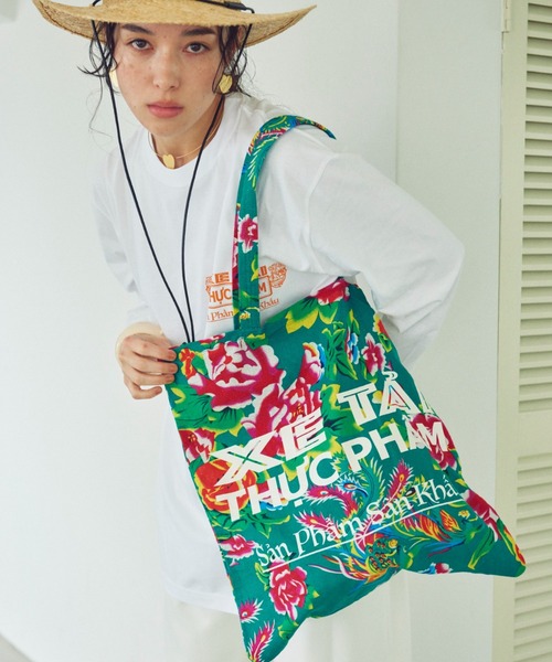 THEATRE PRODUCTS（シアタープロダクツ）の「フラワープリントトートバッグ（トートバッグ・レディース・グリーン/ブルー/レッド・FREE）」の2枚目の写真