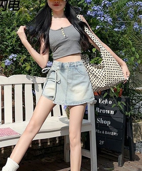 gossip!ロサンゼルス(ゴシップロサンゼルス)の「リボン インナーパンツ一体型 ミニスカート風デニムパンツ(デニムパンツ・レディース・ライトブルー・S/M/L/XL)」の18枚目の写真