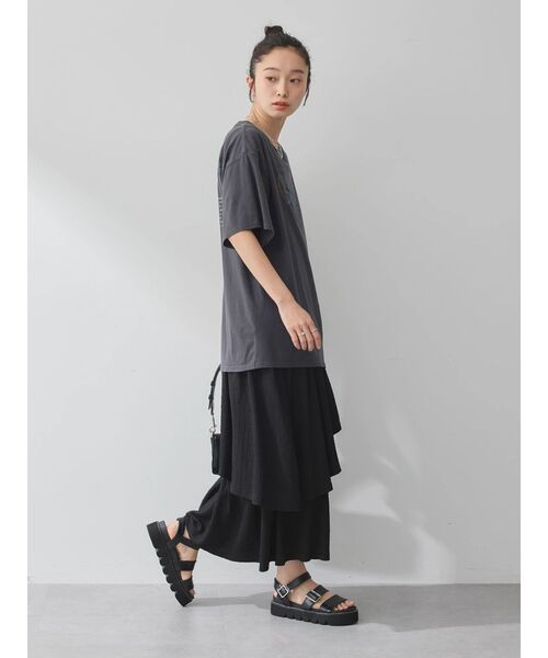 earth music&ecology(アースミュージックアンドエコロジー)の「カットティアードスカート(スカート・レディース・ブラック/ラベンダー/アイボリー・FREE)」の4枚目の写真