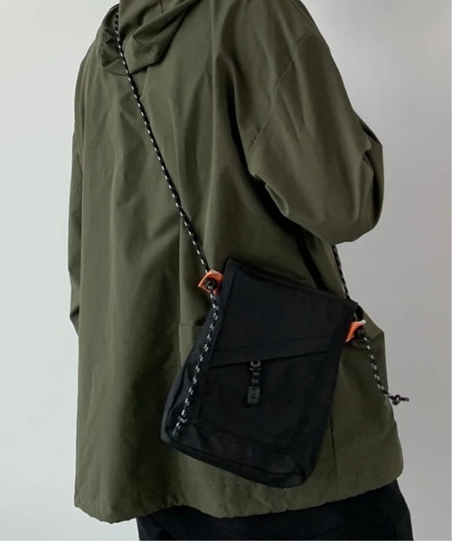 STYLE NUMBER(スタイルナンバー)の「【 STYLE NUMBER / スタイルナンバー 】 マルチ スマホ ショルダー(ショルダーバッグ・レディース・ブラック/ブルーグレー/オフホワイト・FREE)」の9枚目の写真