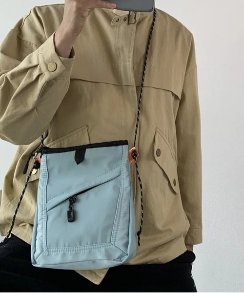 STYLE NUMBER(スタイルナンバー)の「【 STYLE NUMBER / スタイルナンバー 】 マルチ スマホ ショルダー(ショルダーバッグ・レディース・ブラック/ブルーグレー/オフホワイト・FREE)」の8枚目の写真