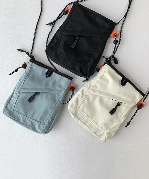 STYLE NUMBER(スタイルナンバー)の「【 STYLE NUMBER / スタイルナンバー 】 マルチ スマホ ショルダー(ショルダーバッグ・レディース・ブラック/ブルーグレー/オフホワイト・FREE)」の17枚目の写真