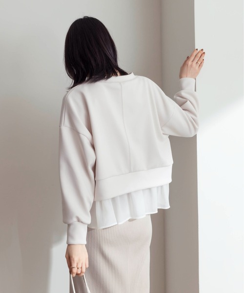 Eimee Law(エイミーロウ)の「ヘムフリル ボンディング クロップド プルオーバー(その他トップス・レディース・アイボリー/ブラック/ライトグレー・38)」の12枚目の写真