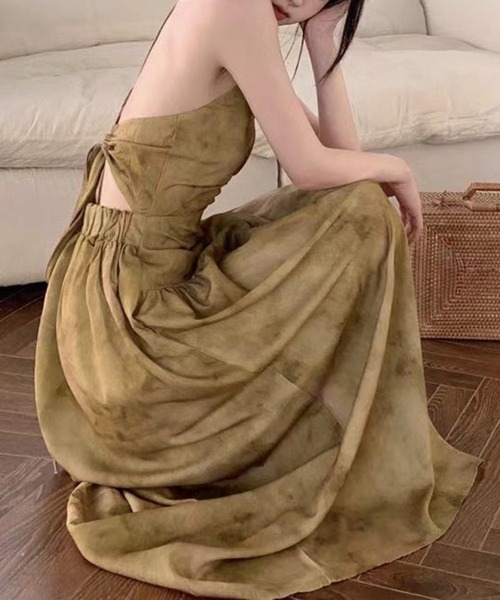 Miniministore(ミニミニストア)の「セクシーキャミワンピース ホルターネック(ワンピース・レディース・ライトブラウン/ベージュ/ブラック・FREE)」の19枚目の写真