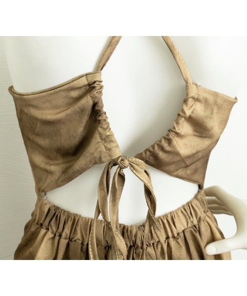 Miniministore(ミニミニストア)の「セクシーキャミワンピース ホルターネック(ワンピース・レディース・ライトブラウン/ベージュ/ブラック・FREE)」の9枚目の写真