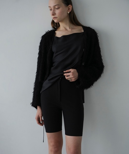 CLANE（クラネ）の「RIB STRIPE BIKER SHORTS（その他パンツ・レディース・ブラック/アイボリー・1/2）」の2枚目の写真