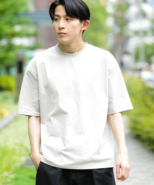 ITEMS URBANRESEARCH（アイテムズ アーバンリサーチ）の「『吸水速乾/接触冷感/UVカット』SORONA多機能 クルーネックTシャツ（Tシャツ/カットソー・メンズ・ベージュ系その他/グリーン/オフホワイト/チャコールグレー・MEDIUM/LARGE）」の3枚目の写真