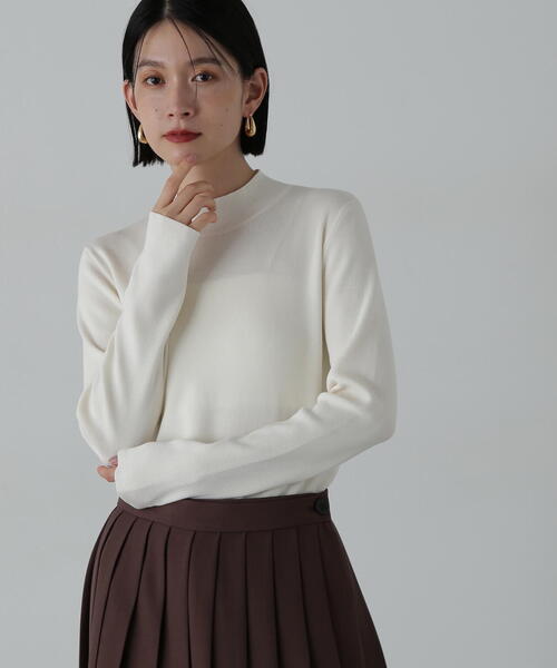 N.(N. Natural Beauty Basic)(エヌエヌナチュラルビューティーベーシック)の「総針ボトルネック長袖ニット(ニット/セーター・レディース・ブラウン/オレンジ/ブラック/オフホワイト・MEDIUM)」の14枚目の写真