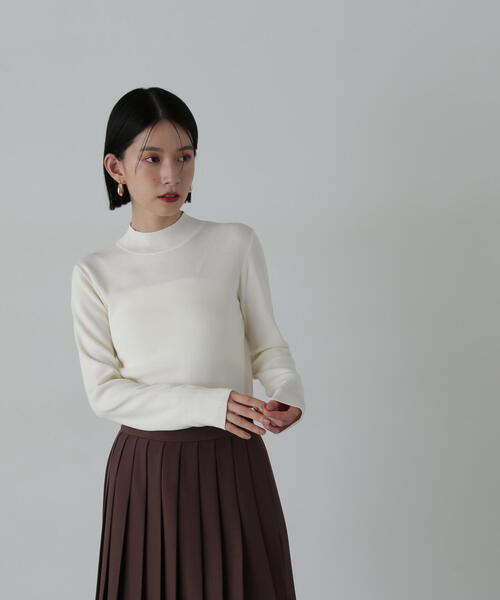 N.(N. Natural Beauty Basic)(エヌエヌナチュラルビューティーベーシック)の「総針ボトルネック長袖ニット(ニット/セーター・レディース・ブラウン/オレンジ/ブラック/オフホワイト・MEDIUM)」の15枚目の写真