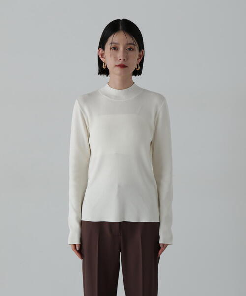 N.(N. Natural Beauty Basic)(エヌエヌナチュラルビューティーベーシック)の「総針ボトルネック長袖ニット(ニット/セーター・レディース・ブラウン/オレンジ/ブラック/オフホワイト・MEDIUM)」の19枚目の写真