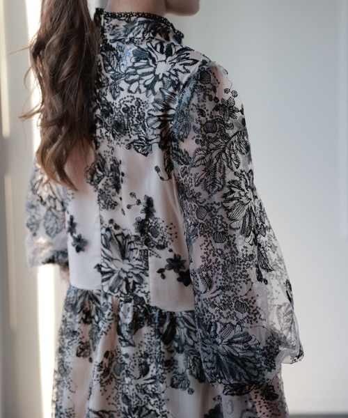 HUG.U（ハグユー）の「袖あり。ボレロ・ネックレス要らずな『結婚式ワンピ』（ワンピース・レディース・ネイビー/ラベンダー/ライトベージュ/ブラック・M/L/XL）」の20枚目の写真