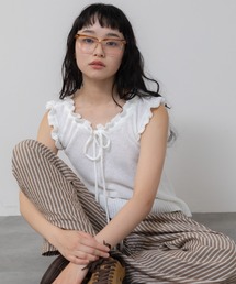 Rene ホワイト フリルノースリーブニットトップス Rene ホワイト フリルノースリーブニットトップス - メルカリ