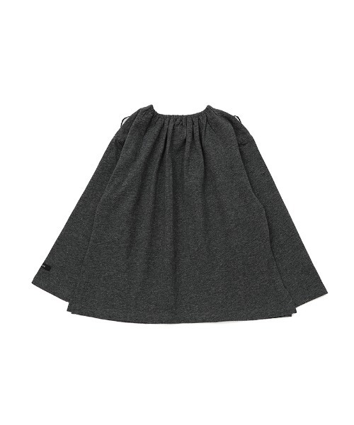 n.o.u.s(ノウズ)の「n.o.u.s スカラップ衿長袖Tシャツ(Tシャツ/カットソー・キッズ・オフホワイト/チャコールグレー・110cm/100cm/90cm/80cm/140cm/130cm/120cm)」の6枚目の写真