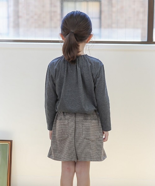 n.o.u.s(ノウズ)の「n.o.u.s スカラップ衿長袖Tシャツ(Tシャツ/カットソー・キッズ・オフホワイト/チャコールグレー・110cm/100cm/90cm/80cm/140cm/130cm/120cm)」の9枚目の写真