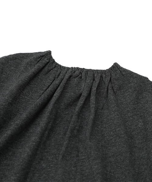 n.o.u.s(ノウズ)の「n.o.u.s スカラップ衿長袖Tシャツ(Tシャツ/カットソー・キッズ・オフホワイト/チャコールグレー・110cm/100cm/90cm/80cm/140cm/130cm/120cm)」の17枚目の写真