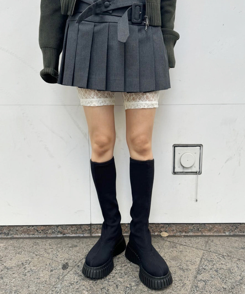 Oriens JOURNAL STANDARD(オリエンス ジャーナルスタンダード)の「ストレッチレースバイカーパンツ(その他パンツ・レディース・ブラック/アイボリー/ブルー・FREE)」の2枚目の写真