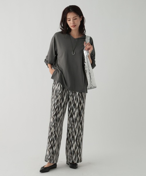 Elura（エルーラ）の「ドレスアップ袖コンVネックプルオーバー/144238（Tシャツ/カットソー・レディース・チャコールグレー/ネイビー/ホワイト・LARGE/MEDIUM）」の9枚目の写真