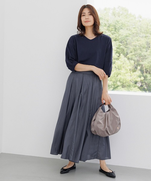 Elura（エルーラ）の「ドレスアップ袖コンVネックプルオーバー/144238（Tシャツ/カットソー・レディース・チャコールグレー/ネイビー/ホワイト・LARGE/MEDIUM）」の12枚目の写真