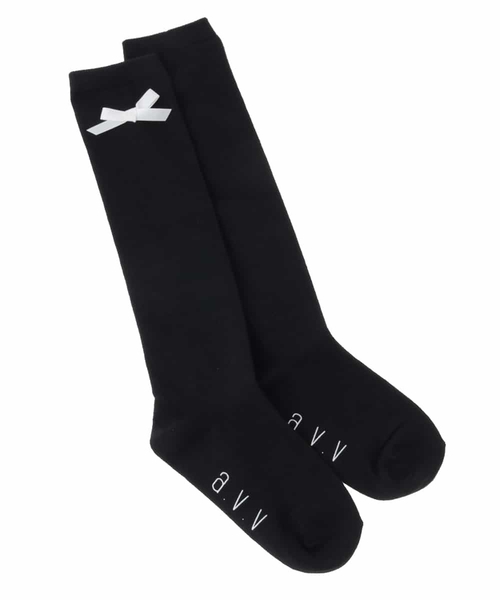 a.v.v（アーヴェヴェ）の「[KIDS]ワンポイントリボンハイソックス（ソックス/靴下・キッズ・ブラック/グレー・20/23）」の17枚目の写真
