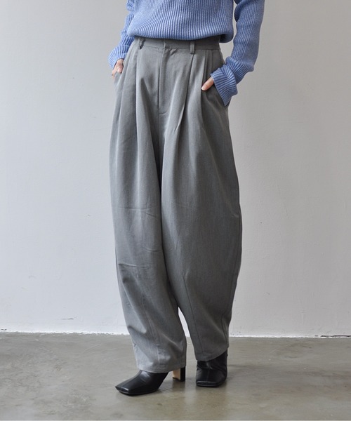 Meli rich（メリーリッチ）の「タックカーブスラックス（スラックス・レディース・グレー/チャコールグレー/ブラック/ベージュ・FREE）」の10枚目の写真