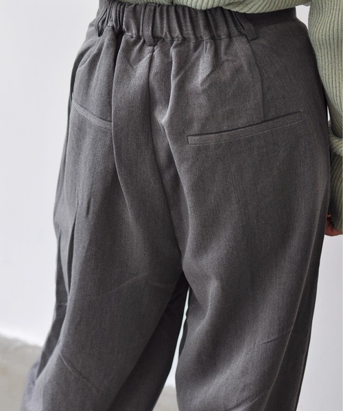 Meli rich（メリーリッチ）の「タックカーブスラックス（スラックス・レディース・グレー/チャコールグレー/ブラック/ベージュ・FREE）」の20枚目の写真