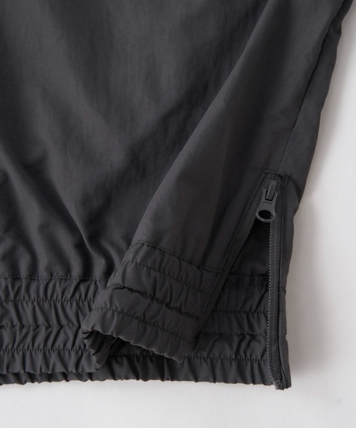 FILA（フィラ）の「シルエット調整可能ハーフジップジャケット（ジャージ・キッズ・ホワイト/ブラック/グレー・130/140/150/160/170）」の13枚目の写真