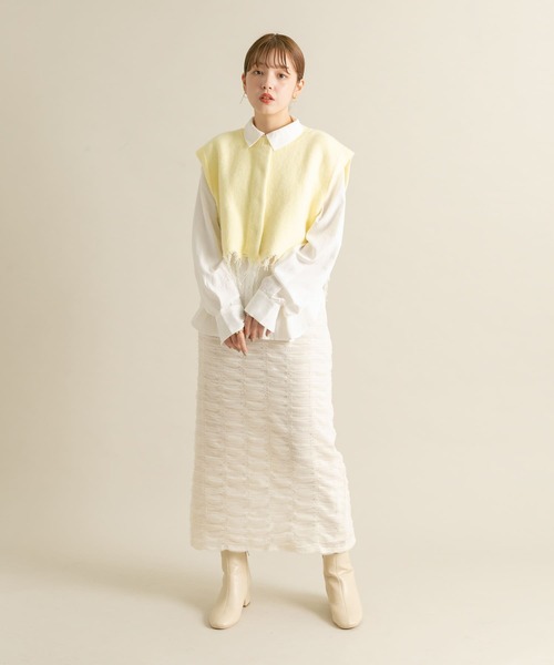 KBF(ケイビーエフ)の「ダメージショートベスト(ベスト・レディース・イエロー/グレー・ONE)」の3枚目の写真