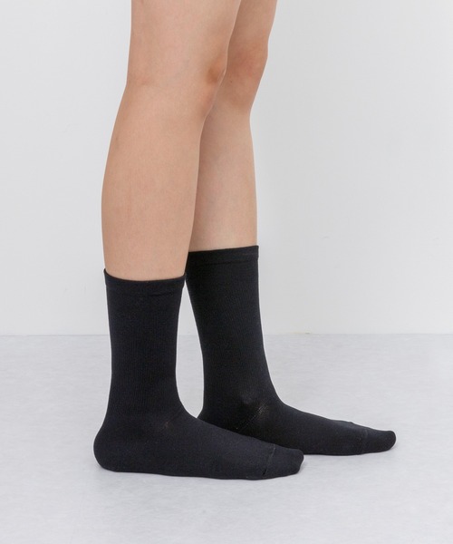 rasox(ラソックス)の「rasox(ラソックス)/ ベーシックシアー・クルー(ソックス/靴下・レディース・カーキ/ロイヤルブルー/ホワイト/コーラルピンク/チャコールグレー/ブラック/レッド/ライム・MEDIUM/SMALL/LARGE)」の3枚目の写真