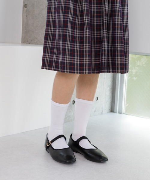 rasox(ラソックス)の「rasox(ラソックス)/ ベーシックシアー・クルー(ソックス/靴下・レディース・カーキ/ロイヤルブルー/ホワイト/コーラルピンク/チャコールグレー/ブラック/レッド/ライム・MEDIUM/SMALL/LARGE)」の9枚目の写真