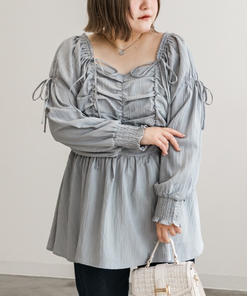 CLETTE(クレット)の「リボン使いスクエアネックブラウス(シャツ/ブラウス・レディース・ピンク/アイボリー/ブルーグレー/ブラック・LL/3L/4L)」の3枚目の写真