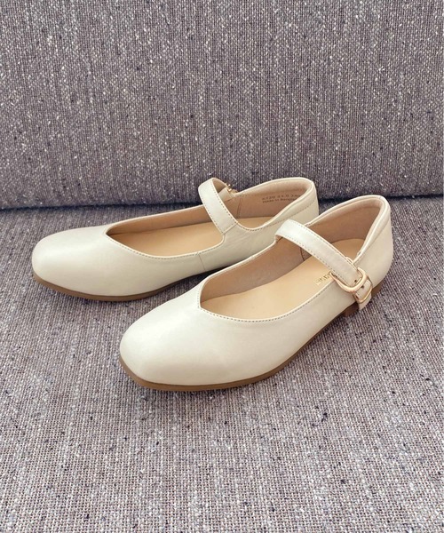 MODE KAORI(モードカオリ)の「【本革】Vカットストラップシューズ/6720(ドレスシューズ・レディース・ベージュ/ブラック/アイボリー・23cm/22.5cm/24cm/23.5cm/24.5cm/22cm)」の13枚目の写真
