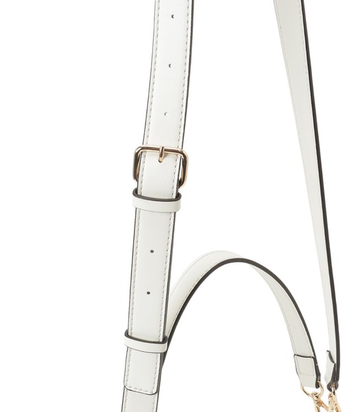 Guess(ゲス)の「BERKTON Mini Top Zip ショルダーバッグ レディース(ショルダーバッグ・レディース・ボルドー/オフホワイト・ONE SIZE)」の8枚目の写真