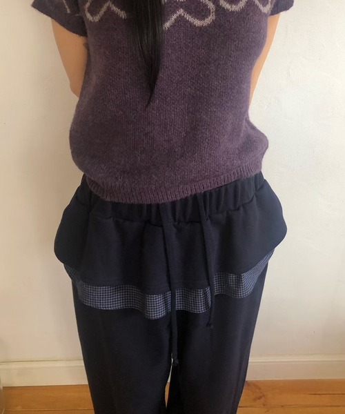 FREE STYLISTS(フリー スタイリスト)の「YUGA_YGMC 裏起毛 フリルドッキング スウェットパンツ(スウェットパンツ・レディース・ブラック/ネイビー・FREE)」の19枚目の写真