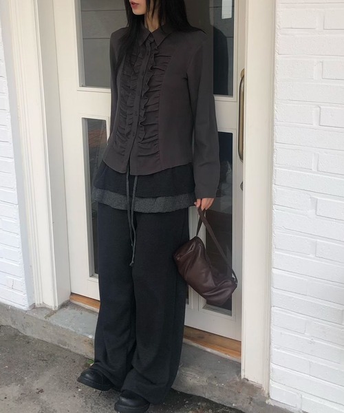 FREE STYLISTS(フリー スタイリスト)の「YUGA_YGMC 裏起毛 フリルドッキング スウェットパンツ(スウェットパンツ・レディース・ブラック/ネイビー・FREE)」の9枚目の写真