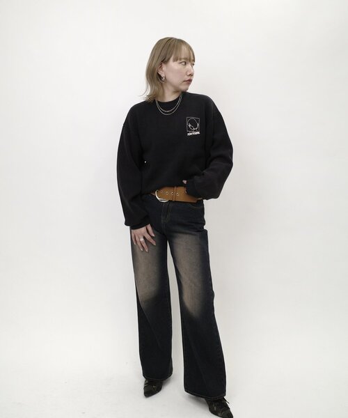 WHO'S WHO gallery（フーズフーギャラリー）の「【WEB限定】(UNISEX/ユニセックス)トーキョーガールニット（ニット/セーター・レディース・パープル/ライトグレー/ブラック・MEDIUM/LARGE）」の5枚目の写真
