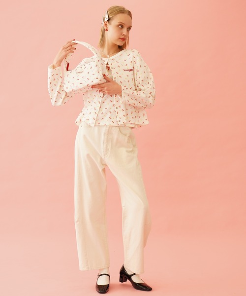 MILKFED.(ミルクフェド)の「CHERRY PATTERN HAND BAG(ハンドバッグ・レディース・グレー/オフホワイト・ONE SIZE)」の21枚目の写真