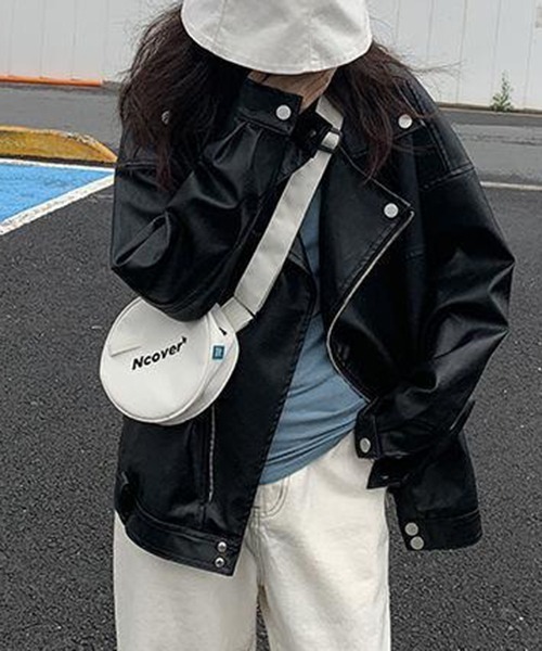 gossip!ロサンゼルス(ゴシップロサンゼルス)の「YUGA 合成皮革ルーズサイズ オートバイジャケット(ライダースジャケット・レディース・ブラック・M/L)」の9枚目の写真