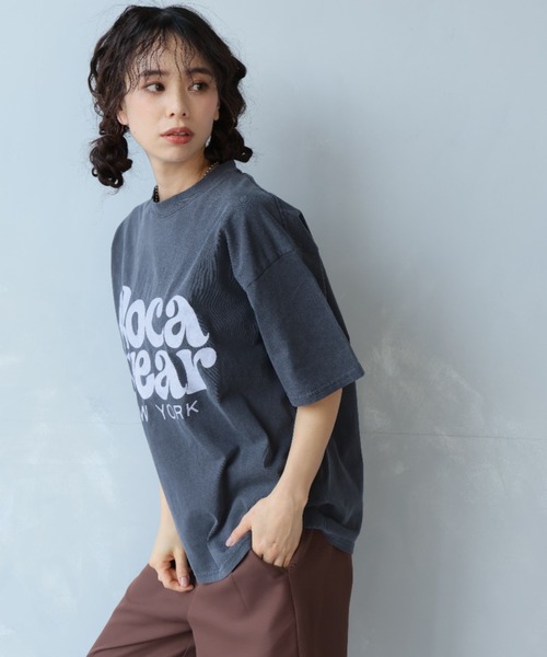 ROCAWEAR(ロカウェア)の「ROCAWEAR ヴィンテージ仕様Tシャツ(Tシャツ/カットソー・レディース・ブラック系その他/スミクロ・S/M/L/XL)」の2枚目の写真