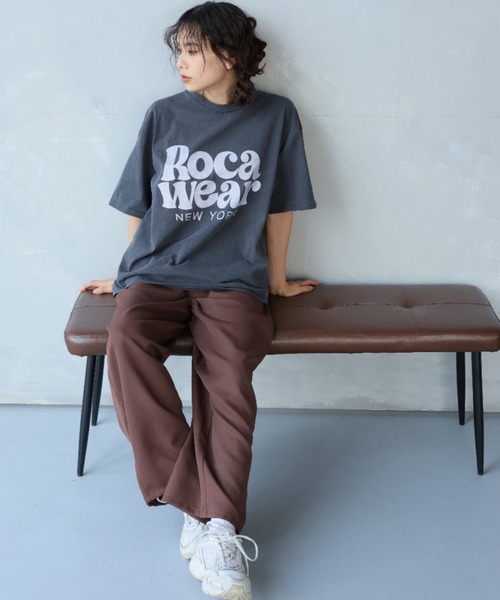 ROCAWEAR(ロカウェア)の「ROCAWEAR ヴィンテージ仕様Tシャツ(Tシャツ/カットソー・レディース・ブラック系その他/スミクロ・S/M/L/XL)」の5枚目の写真