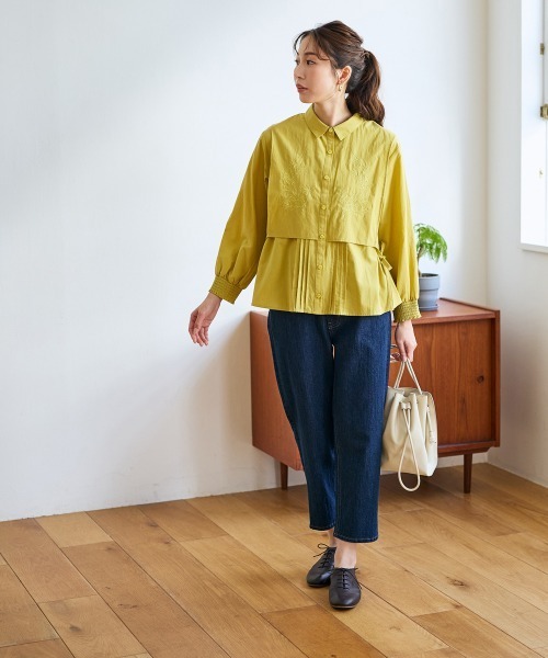 SMILE LAND(スマイルランド)の「<大きいサイズ>綿100%フェイクレイヤード刺しゅうブラウス【Otona Purete】(シャツ/ブラウス・レディース・ブラック/イエロー系・L/LL/4L/3L/5L)」の15枚目の写真